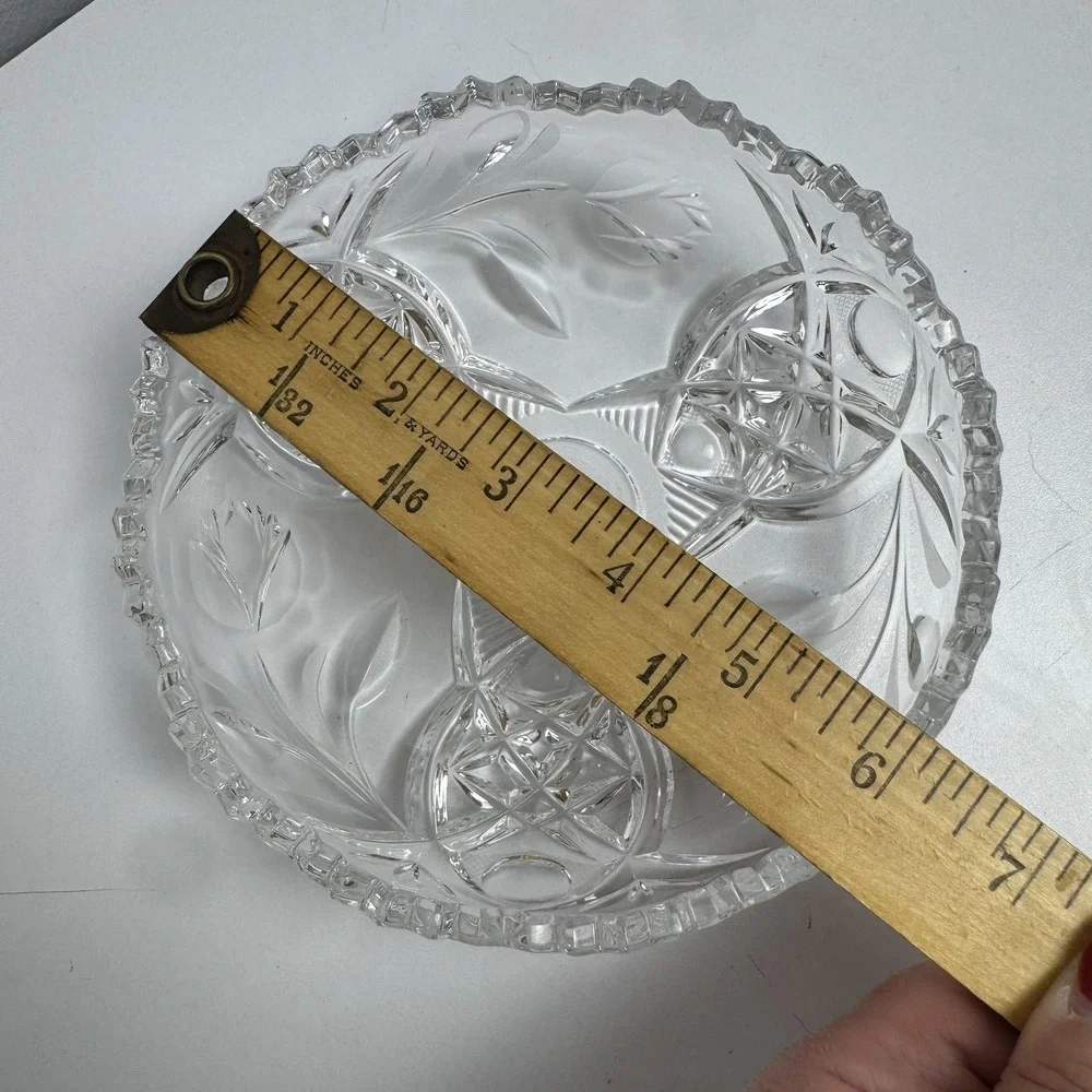 Vintage Clear‎ Cut Crystal Floral Serving Bowl Starburst Pattern Sawtooth Rim
